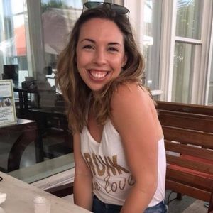 Meet your Posher, Alexandra